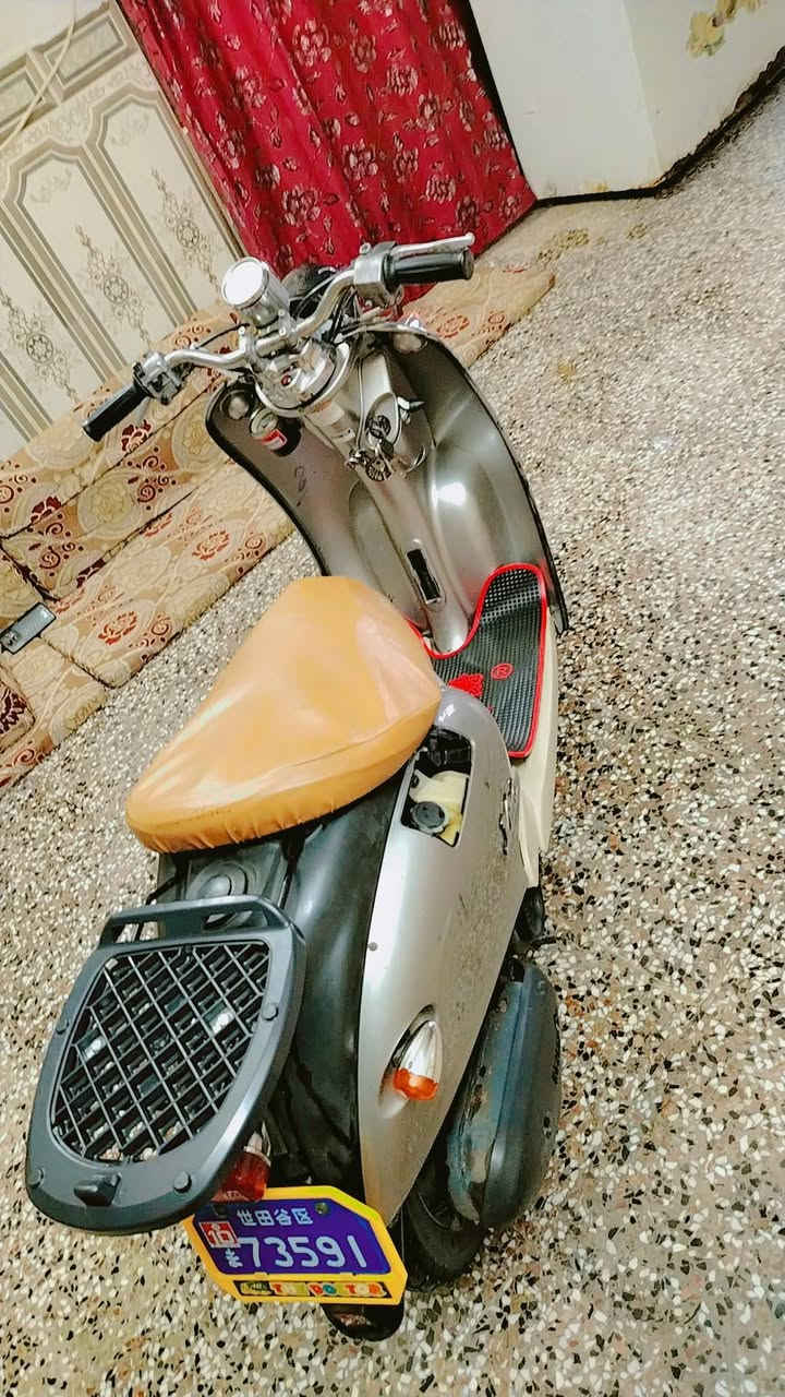 السلام عليكم   عندي دراجه  عبد الحليم  شغاله  أي نقص مابيه كله شغاله  مكاني كربلاء المقدسة في الحر شارع العريض  رقمي واتساب  ***********  فقط
