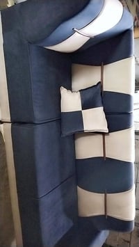 ديوان البيع 9مقعد جديد سعر 350 او بي مجال مكان بغداد 07744489948