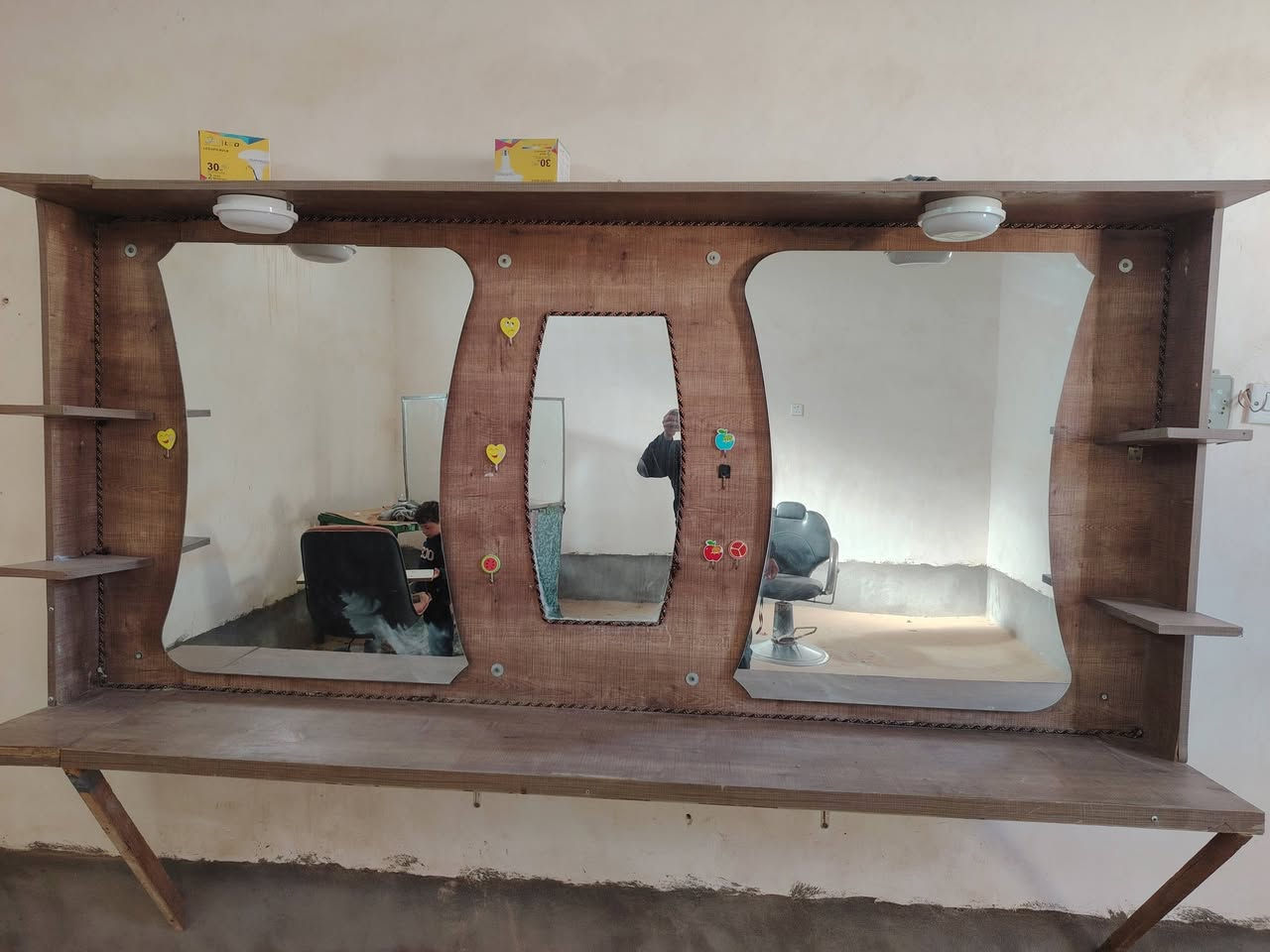 كرسي ومرايه سعر جدا مناسب 160وبيهن مجال بسيط


**إذا كنت صاحب هذا الإعلان وتريد حذفه لأي سبب، رجاءا أرسل رسالة إلى الدعم الفني**