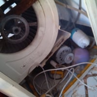 غراض للبيع المبرده سعره من الاخير اربعين الف مستخدمه شي قليل متروكه بر...