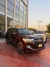 لاندكروز 2019 محرك 5.7 سياره ماشيه 102  مواصفات  حساسات كامره دشبول لي...