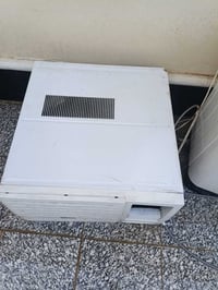 مكيف • طنين • نضيف