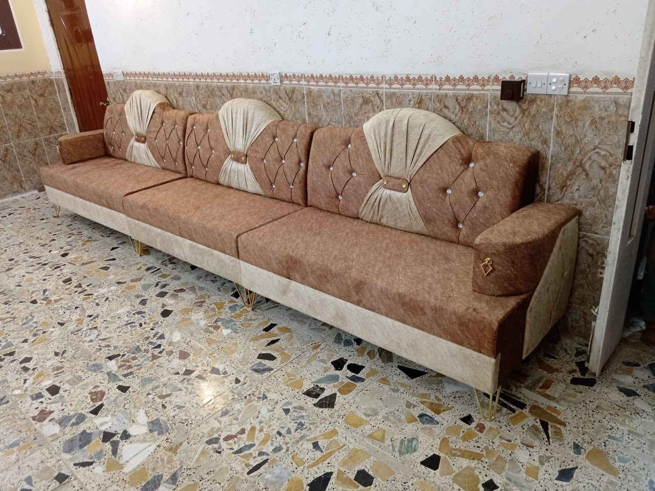 معمل حيدر الجليزي للاثاث المنزلي 
***********
