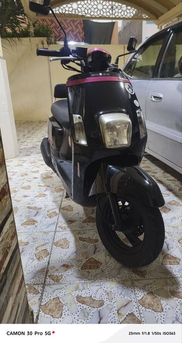 من رخصه الادمن
دراجه بوليس مسطرة موديل 2012 للبيع نزلته رمبه من ابو حمره ما صار شهرين دراجه مكينه نظافه خير من الله سعره مليون 100 وبيه مجال للطيبين مكاني ديالى بعقوبه تقاطع السادة رقم الهاتف ***********
