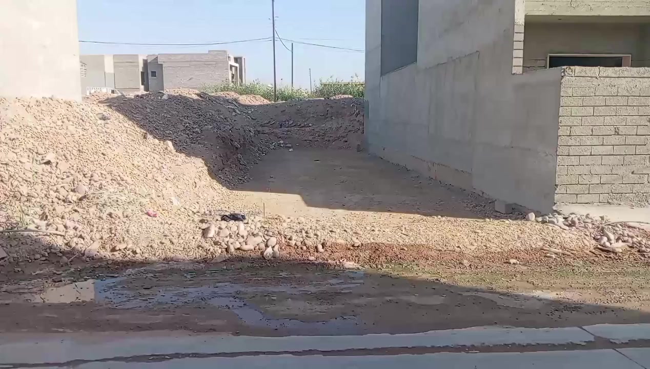 أرض للبيع
في ملحق جمعية العدل قرب هيكل المدرسة
مساحة ١٠٠متر مربع
يتوفر خدمات كاملة بالمنطقة
واجهة ٥ وعمق ٢٠
الارض مدفونة جلمود وتيكلة بعمق ٩٠سم
السعر ٣٥ وبي مجال قليل
ممكن تقسيط جزء من المبلغ
للمراجعة الاتصال على الرقم 
***********
Gps موقع الارض كما مبين بال 
https://maps.app.goo.gl/Ys9TuR1qA2deLhTp6
