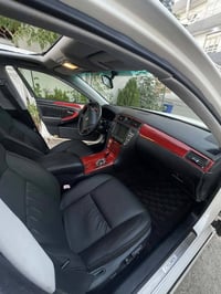 ٢٠٠٧ • سقف سلايد • مقاعد جلد