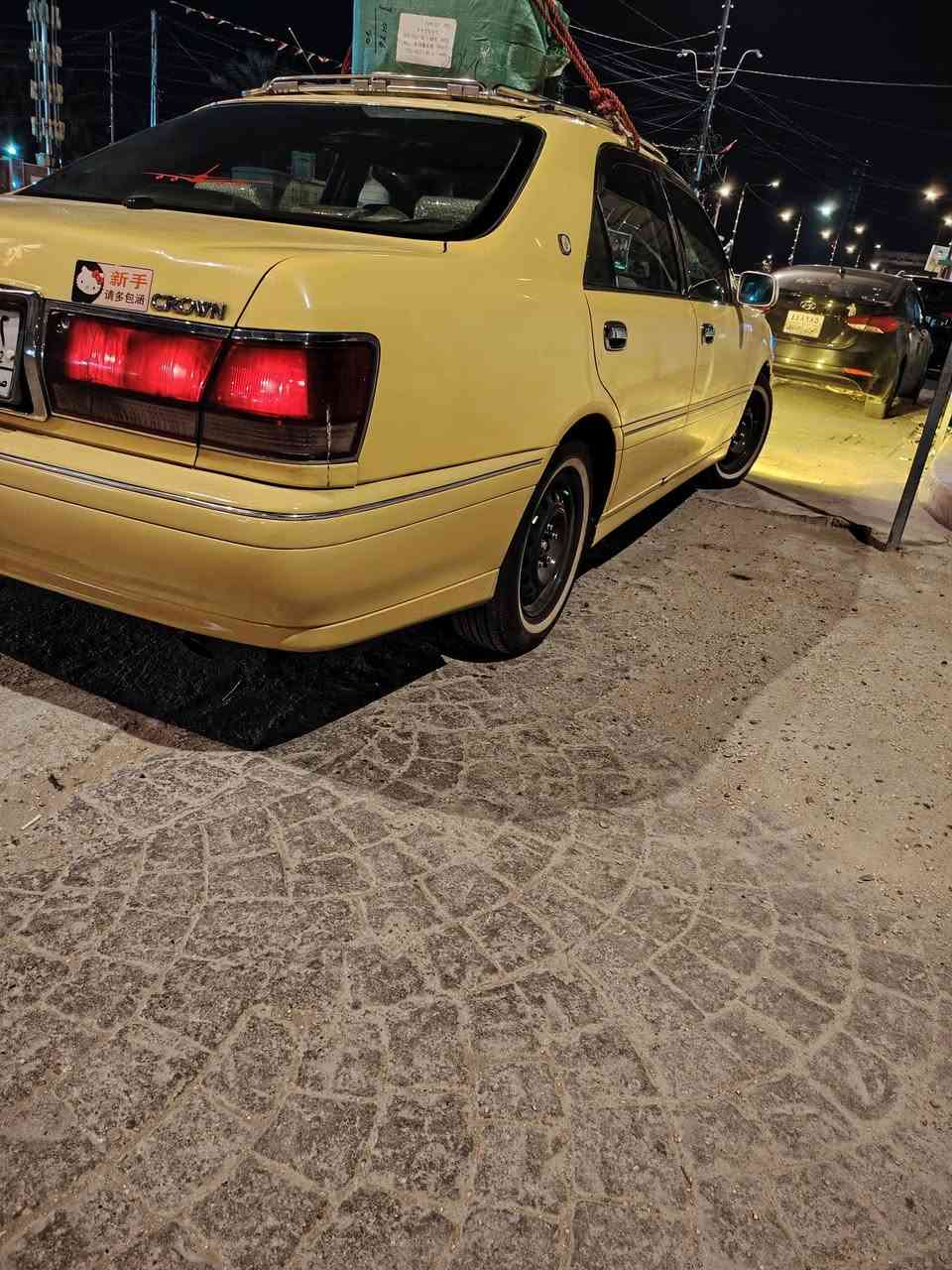 السلام عليكم سيارة للبيع ملكة فول اربع دكم فوول عدة فتحة تبريد قطعتين ثلاجة بردة خلفية كرستال اصل سياره تحويرة نجف فوك جوة دشبول عارف العيساوي سياره حلوة وكاعدة رقم ألماني ثاني يوم وكالة مفحوصة مرور وكمرك مادافع فول شاصي 75  مكينة ديفور الجبير سياره كاملة حداديه نفض ورة وكدام تخم تاير ابو الخط باتري جديد منضومه البانزين والمي كله جديد سياره حلوة وكاعدة عوزة ترتيبات بسيطه مصفرة هية خط كربلاء. بغداد كامل. مكان بابل المسيب ***********.  وعلية غرامات ينكطعن من سعرة سياره بيع او مراوس بسياره هم تكسي حسب الرأي
