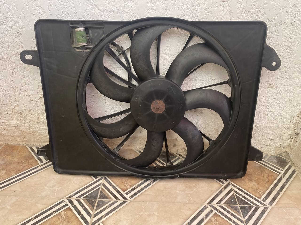 السلام عليكم
مروحه تجاريه شرط الشغل
(مروحه كامله)
السعر/100 الف وبيها مجال
واتساب مفتوح/***********
العنوان/ناصريه
