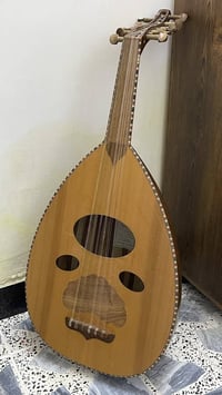 عود عراقي • صناعة سورية • مع جنطة