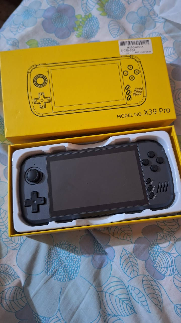 جهاز x39 pro وياه كافة ملحقاته من رام وشاحنة سعره 35 الف


**إذا كنت صاحب هذا الإعلان وتريد حذفه لأي سبب، رجاءا أرسل رسالة إلى الدعم الفني**