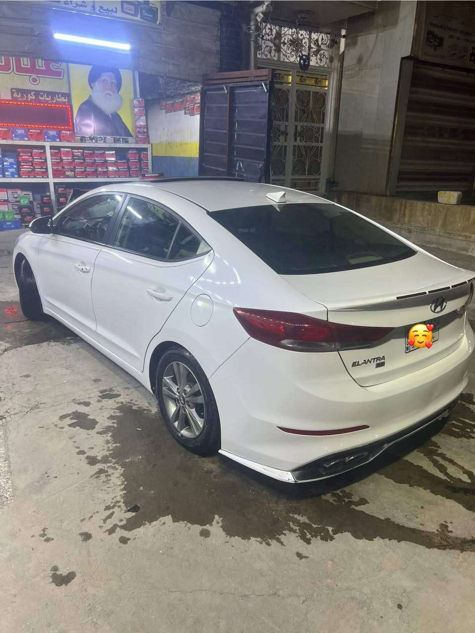 سلام عليكم
النترا 2018 وارد امريكي كلين داخله 2020
فول مواصفات فتحه بصمه رادارت 
كشنات جلد بلادي 
ماشي 85 كير مكينه حداديه تايرات مكفولات تبريد ثلج 
بيه طخه بلجطه بلعراق وبدلت جنطه بلاديه جنطتها موجوده 
السعر 137وبيها مجال بسيط سياره مال جني على ايدي مابيها اي نقص 
*********** بغداد
