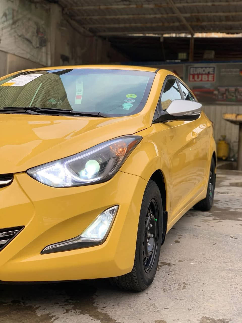 النترا موديل 2016 البيع حادث هلال الجاملغ الخلفي فقط بدون دواخل بدون تبديل الشواصي مكفوله الغد مكفول الحوض مكفول والسونار موجود اليوم سويته سياره جديده وجاهزه ومكفوله كفاله عامه وبعدهه على وضع الشركه غراضهه كلهه مانازله وصبغه وحده مامعيوده وبدون معجون سياره جديده ماشيه 79 حقيقي عل فحص مواصفات نص فول مكينه  1800 دوش المرغوب كير اي تي المرغوب شاشه كأمره دواره تحكم ستيرن صفحتين حاكيه داخل الونين اسود ورصاصي نضام ايكو نضام مانع نزلاغ نضام سبورت منضومه زنون البجم كله لد امامي إشاره الكزز 
حداديه إماميه وخلفيه قبل سبوع مبدلهه منضومه تبريد جديده تخم تاير جديد باتري جديد سياره جاهزه من كلشي سنويه جديده وبسمي وهزه جديده رقم دولي مصفره هيئه وغرامات تحويل ثاني يوم السعر 118 وبيهه مجال قليل العنوان بغداد الشراي يتصل *********** ☎️
