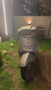 اخوان هوندا ليدي 100 للبيع نواقصها بسيطه كلش بس شكل خارجي لايت خلفي وش...