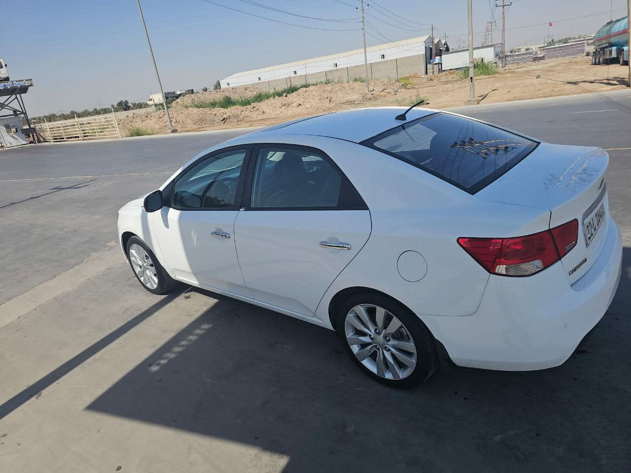 السونار مع الصور سيراتو ٢٠١١خليجي رقم أربيل دولي سنويه هزه فحص كله جديد سياره جاهزه من كلشي كير محرك تخم تايرجديد صدر امامي خلفي جديد سياره نضيفه وجاهزه ومابيه اي نقص مكينه ١٦٠٠دوش فول موصفات فتحه بصمه مري شفط فول بيه صبغ ٣ قطع داخل شي قليل ***********
