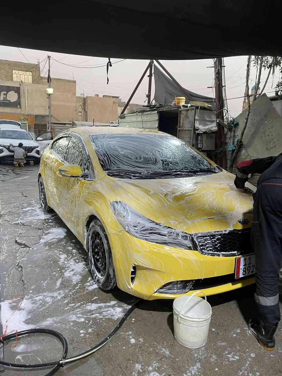 كيا فورتي موديل 2018 
وارد امريكي محرك 2000 دوش 
كير بلادي at المرغوب  

حادث الدعامية الامامية + شخط ب الجاملغ الخلفي الايمن راجع بارد موضح بصور  بدون ايرباك 
السيارة نص فوول شاشة كامرة نضام ايكو تحكمات ستيرن …
رقم وسنوية وهزة جدد قبل يومين جددتهم باسمي رقم بغداد الجديد 
صدر تايرات تبريد تدفئة كلشي جاهز السيارة جاهزة وكبل للشارع 

السع.ر 128 بيها مجال للشراي
العنوان بغداد الجديدة حي الخليج 
***********
