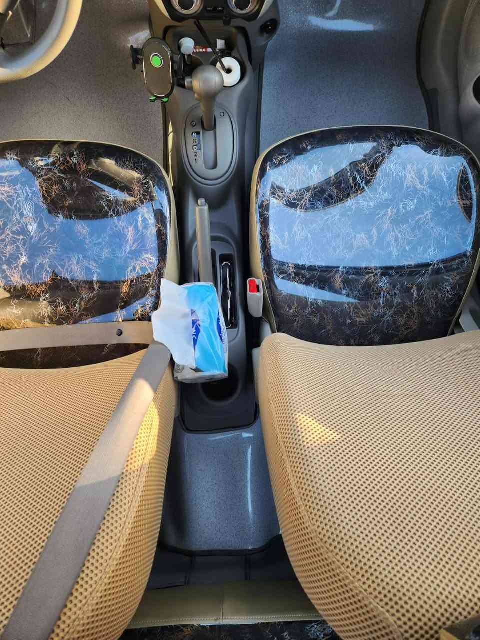 نيسان سني موديل 23مكفوله من صبغ فقط بارد بسيط رقم اربيل بأسمنه رقم الماني الجديد مدوشمه عام السعر 115وبيها مجال بسيط 
للاستفسار الاتصال على واتساب ***********
مكانها بغداد الحريه 
هندي السياره مو مصري 
خاص ماجاوب اتصلو على رقم ⬅️***********بي واتساب
