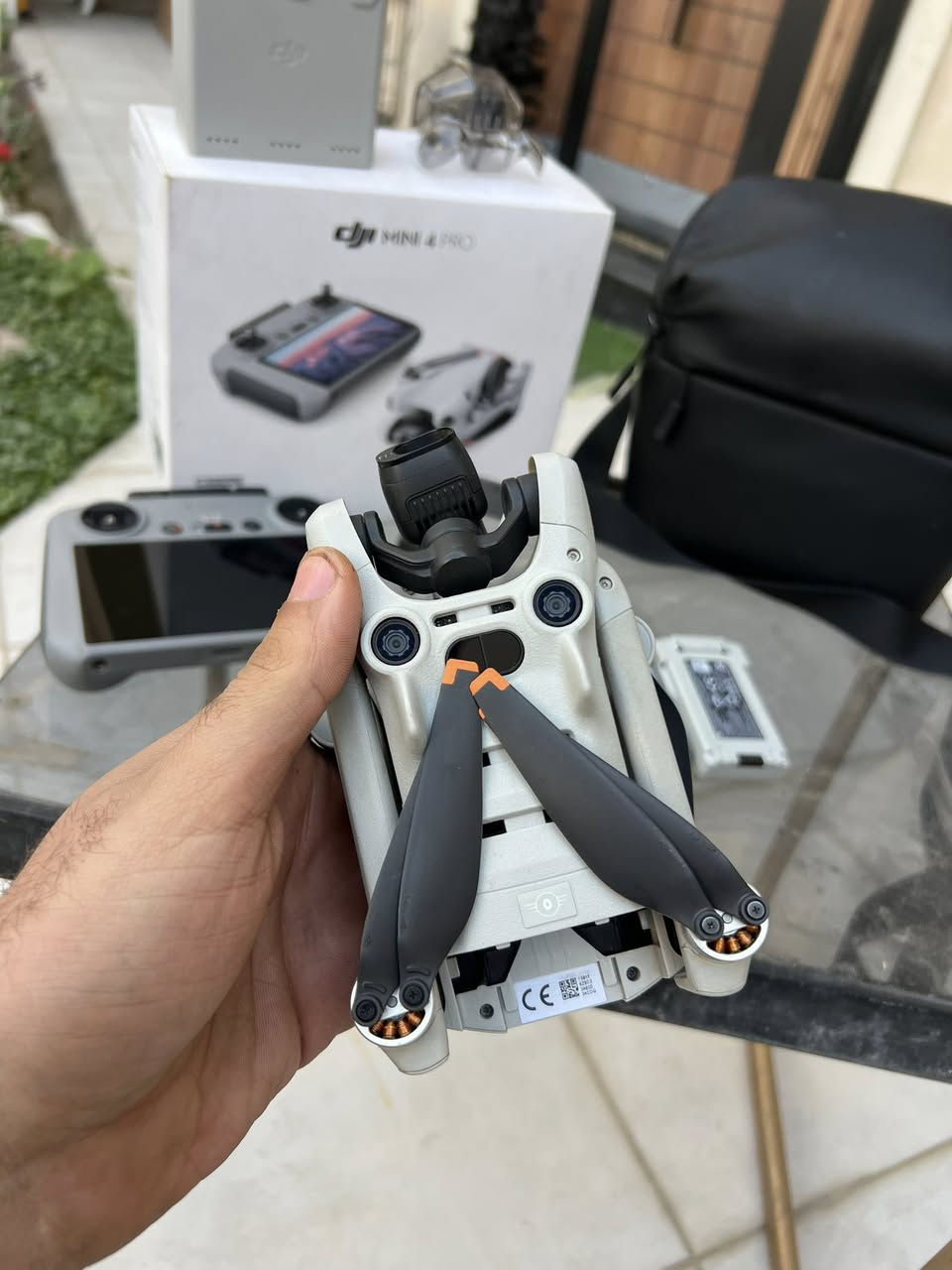 السلام عليكم
توفر من جديد dji مني فور برو
كومبو ريموت شاشه كامل ملحقات
السعر 1350 قفلل
المكان بغداد الدوره 
للتواصل ***********
