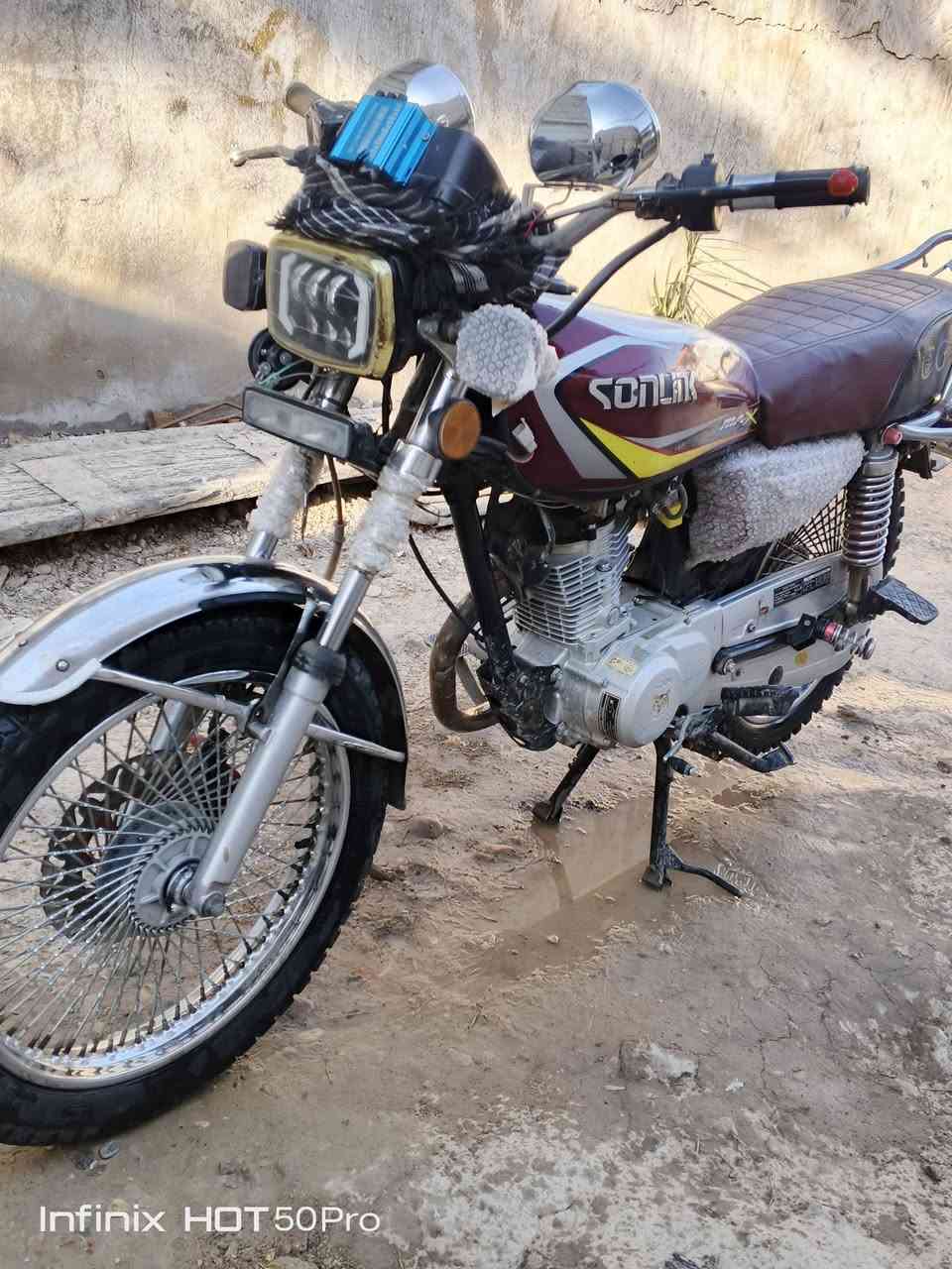 سلام عليكم دراجه تايكر موديل 23كفاله عامه أوراق بيه وحده محرك مامفتوح دراجه نضيفه سكان رياضي ودوسات رياضي بس سماعات مو وياها مكاني ديالى بعقوبة سعر 525 انتصال على رقم ***********
