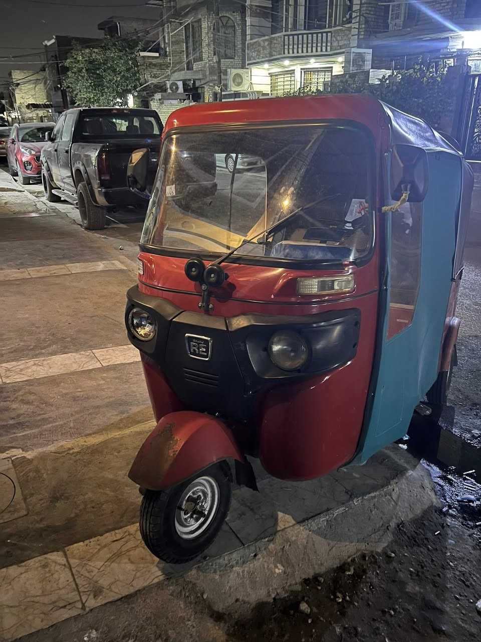 السلام وعليكم   تكتك للبيع مديل 2018ما مرقم أرواقه كامله معمره تعمير عام مكينه حلوه ونضيفه مكاني بغداد جديده النعيريه السعر 3500 الرقم ***********
