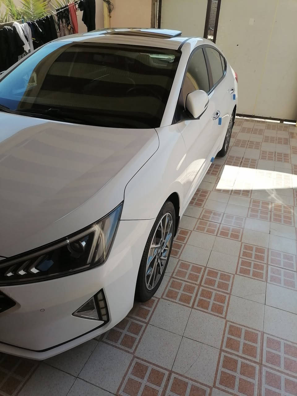 السلام عليكم النترا ٢٠ خليجي فوول بصمه يدات نيكل بروجكتر حساسات امامي شاشه فتحه سقف مكينه 2000 مكفولة كفالة عامه حتى من الشخط والبارد والصبغ والتبديل جديدة جدا وضع الشركه ماشيه 68اخت الزيرو رقم اربيل جديد وكاله او تحويل للاستفسار الاتصال على *********** مكان السيارة الديوانية
