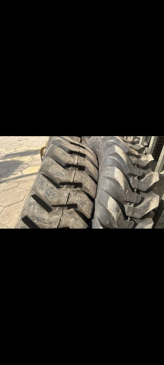 السلام عليكم تعلن شركة لولوة الشارقة الاطارات هايلوكس وزن ثقيل الاطارات اونكس الزراعية ماركات التركية الهندية جميع قياسات متوفرة العنوان بغداد مجمع مشن يوجد توصيل جميع محافظات لتواصل ***********
