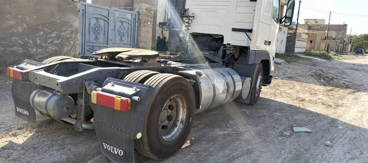 للبيع موديل 98 رقم انجليزي صلاح الدين سنويه 31 مسجل فلات ثلاث محاور دبل تاير حجم المحرك 380 كير عادي سعرها 130 وبيها مجال قليل مكان السياره بغداد سبع البور ***********/
