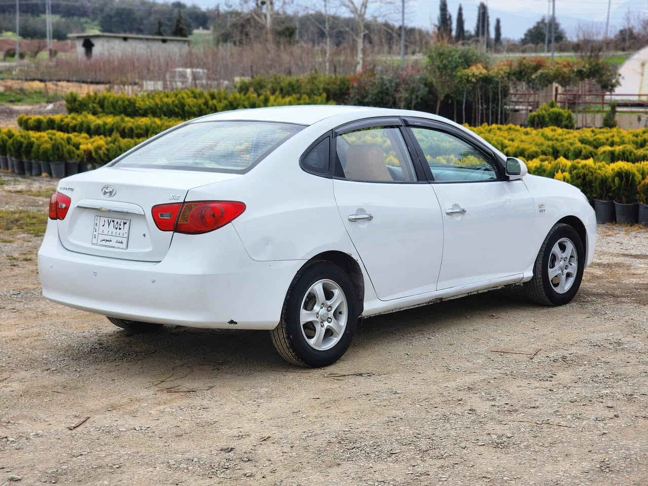 سلام علیکم
هۆندا ئاڤانتی بڕاوە  ٢٠٠٦
مواسەفات فوولە بەس سڵایت نیە
سوکان ڤۆلیۆم 
کوشن جڵد و هیتەر
گێر تۆماتیک و عادی
٤ جام کارەبا و ئاوێنە کارەبای
حاسە
تەبرید سارد و گەرم لەسەر سویچ
گێڕ و مەکینە بەشەرت ١٦ دکشن بەرز
سەقفی بێ بۆیاخ نە چاڵ نە شوختی نیە 
پێشەوە لای سەکن لێدراوی هەیە تەنها چەمەلەغەکەی گرتووە لەگەڵ کەمێک ناوێی.
کەفەری نەگۆڕاوە بە شەرت
تووندوو تۆڵی بە شەرت
نرخی  47$ مەجالیکی برایانە
ژ.م/***********
ڕانیە
