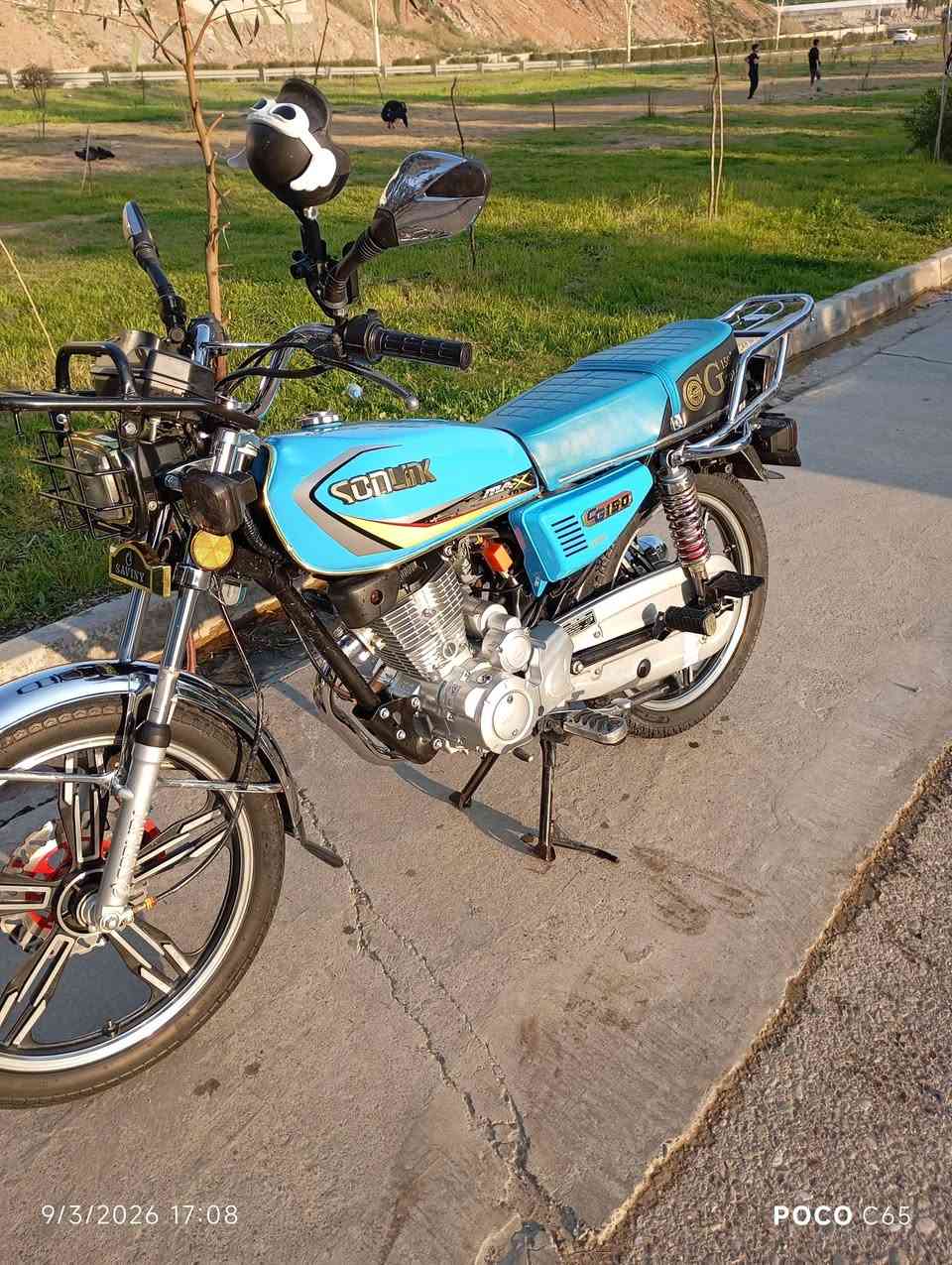 للبيع دراجة نارية نظيفة 🔥
نوع: سونك 150 🏍️
الحالة: ممتازة جداً وما تحتاج أي مصرف ✅
الموديل: 2024 
منفيس موجود
الممشى: 2800 كم فقط ⛽
 عوضع شركة 
المميزات:
لون سمائي مميز 🩵
مكينة قوية واقتصادية بالبنزين 💪
شكلها مرتب وجديدة ✨
شغالة بدون أي مشاكل 👍
استعمال خفيف جداً
💰 السعر:  خاص 
📍 المكان: الموصل
📩 للتواصل خاص


**إذا كنت صاحب هذا الإعلان وتريد حذفه لأي سبب، رجاءا أرسل رسالة إلى الدعم الفني**