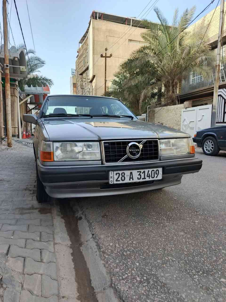 للبيع فولفو حجم ٩٤٠ موديل ٩٤ رقم نجف بسمي سنوية مجددة لغاية ٢٠٣١ محرك توربو  كفالة عامة من الخياس والكص والظربة وتكم والشاصي على الفحص جاهزة من كل نقص تبريد شغال ثلج مكاني النجف الاشرف  ***********/***********
