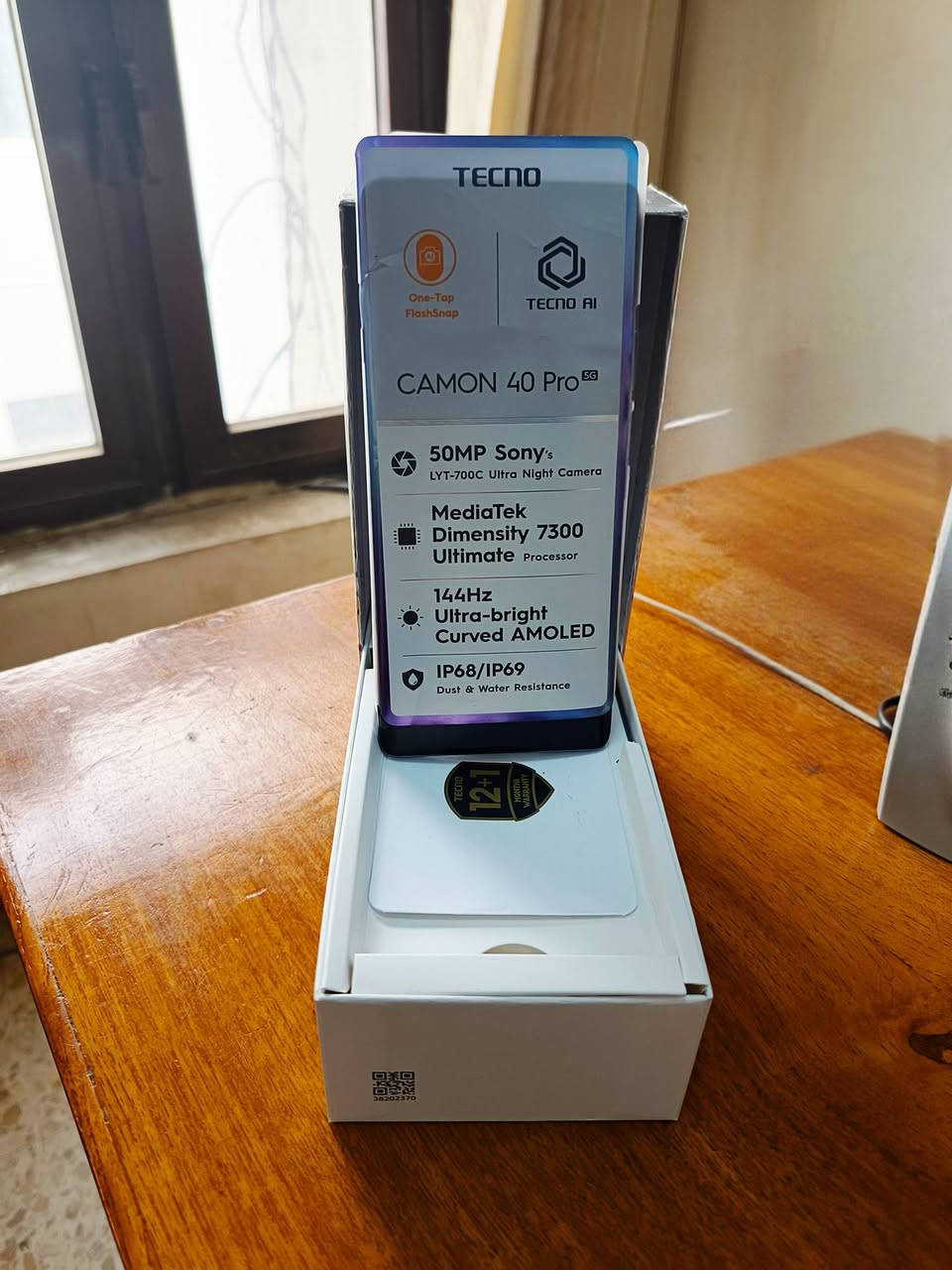 Tecno Camon 40 pro 5G 12-256GB 
باب أول بعده في الضمان الجهاز جديد  اغراضه لم تستعمل ولا مشلوع منه اللاسق استعمال قليل بغداد حي الجهاد تلفون *********** السعر ( 300 ألف دينار) نقص 20 الف حك الجيه قفل ( 280 ألف دينار فقط)
