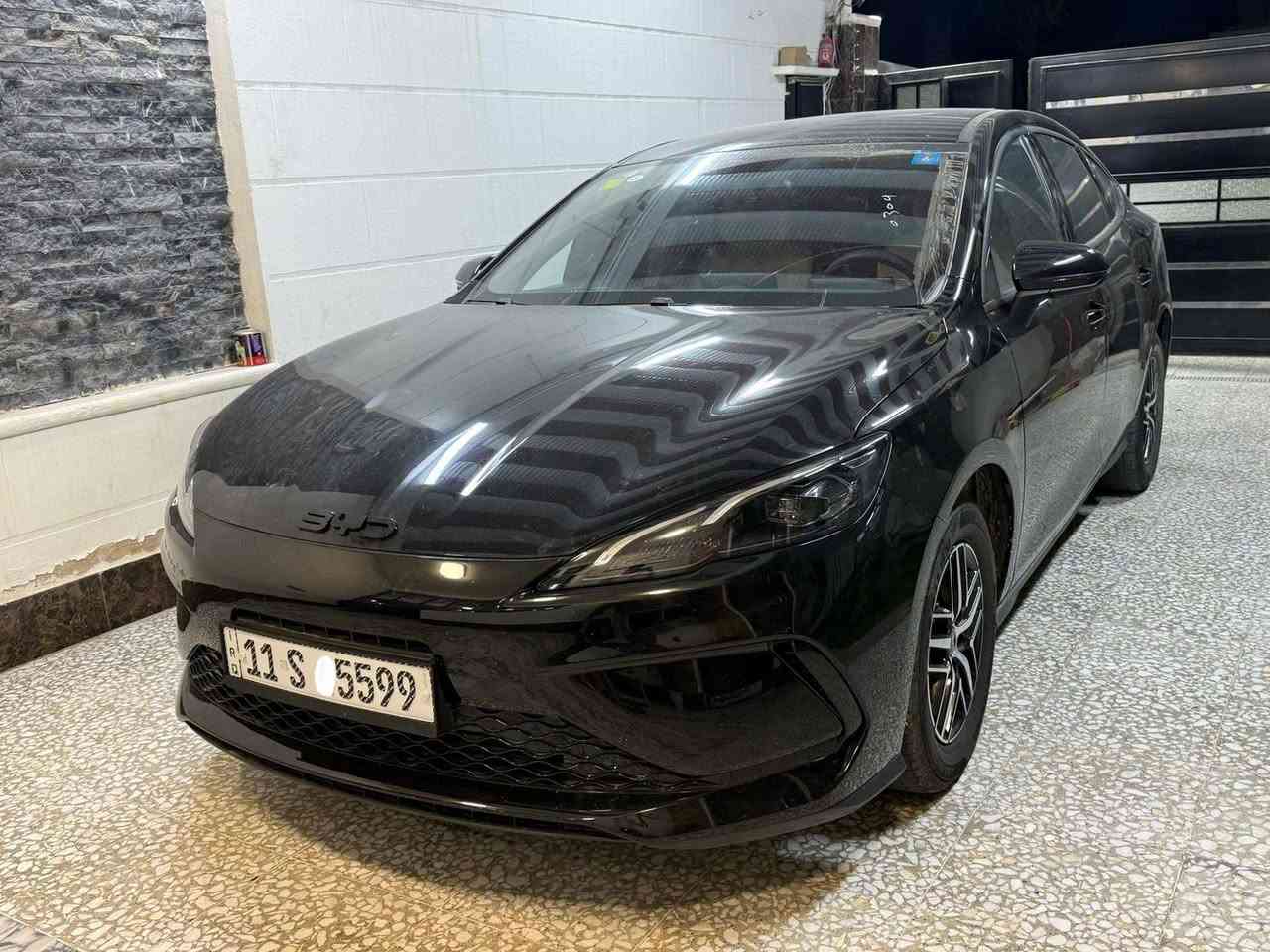 السلام عليكم
البيع بي واي دي سيل 5 اسود ملكي ام ويل كروم انتباه
السياره جديده ماشيه 2000 
رقم بغداد مميز بسمنه السياره
رقم 

***********
