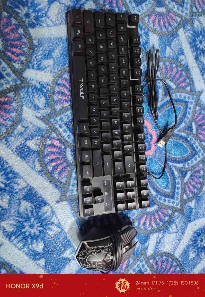 سلام عليكم
اكس بوكس سيريس اس مستعمل اخو جديد مع كامل ملحقاتة الاصلية 
1_كيبل HDاصلي
2_كيبل تشغيل اصلي
3_موس
4_كيبور
5_جوستك اصلي 
مكاني بغداد حسينية الراشدية سعر 400 وبي مجال لطيبين 
رقمي 078938809II


**إذا كنت صاحب هذا الإعلان وتريد حذفه لأي سبب، رجاءا أرسل رسالة إلى الدعم الفني**