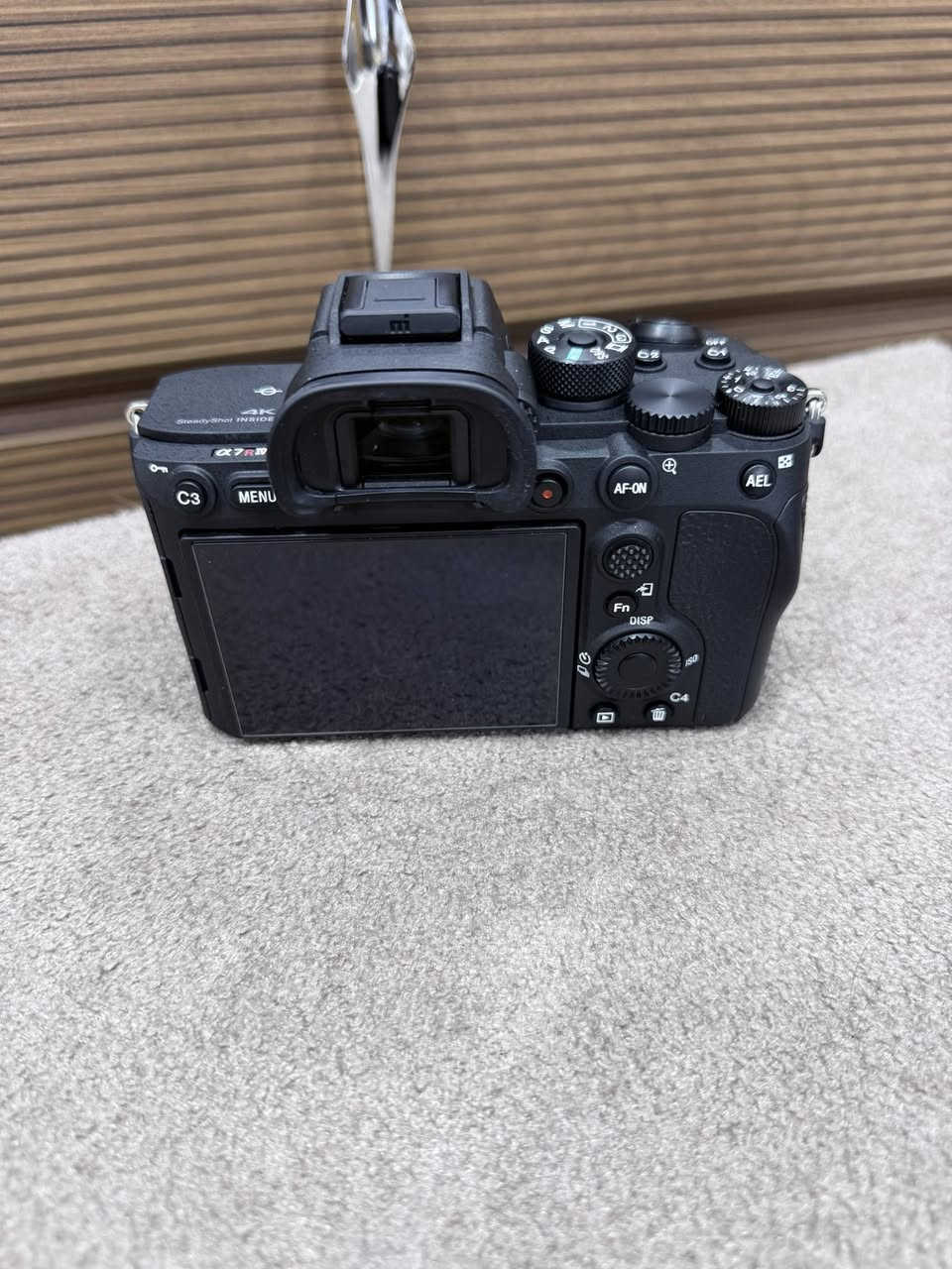 Sony a7r iv
لۆک لۆک ١٠٠٪ 
نەزیکری 1K شەتەر 
کامل ئەشایە 
1650$


**إذا كنت صاحب هذا الإعلان وتريد حذفه لأي سبب، رجاءا أرسل رسالة إلى الدعم الفني**