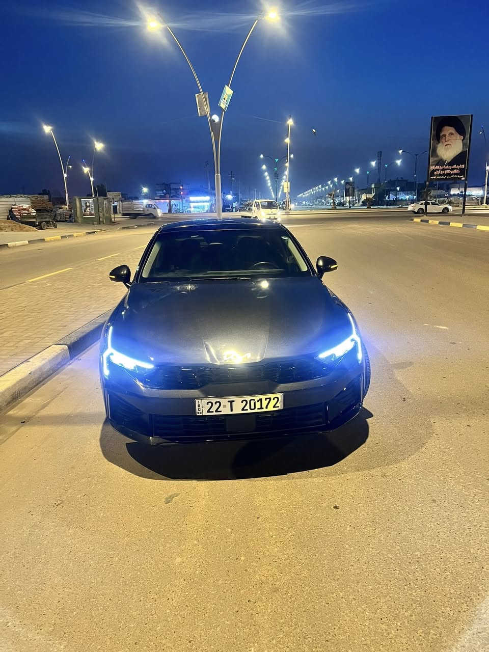 دخول جديد مرقم ومصلح جاهزه
كي فايف مديل 2025زيرو رقم أربيل 
ماشيه 3 الاف ميل
مواصفات اي اكس فوووول 
اللون مميز 
دخول جديد مرقم اربيل 
مواصفات 
بصمه
كشنات تدفئة 
شحن هاتف لاسلكي 
قياده ذاتيه ؏ الخطوط السريعه
هاند بريك بصمه
تشغيل عن بعد 
مثبت سرعه 
نضام ABS
مانع انزلاق حساس أطارات 
بك لايت ليد
شاشة
كامره دوارة
رادار جانبيه
مراقبة النقطة العمياء
رادار الخطوط البيضاء 
كشنات جلد
كشن السائق كهرباء
لايتات ‏3 عدسات
نضام قياده أيكو + سبورت +سمارت +نورمال
بلوتوث + aux + usb
فول تحكم ستيرن
كير أوتو + عادي
ستيرن حرف. Led D +  زينون
توقف ذاتي عند الرجوع
صندوك بصمه
‏AUTO HOLD
تصميم خارجي رياضي
نظام الملاحة
مصابيح خلفية LED
مصابيح ضباب LED
لاسلكي Android Auto 
الحادث كلش حلو بدون دواخل 
صبغ قطعتين باب وجاملغ 

السعرصدمه وبلاش 190 وبي  مجال للاستفسار الاتصال
***********
مكان البصره دور الشرطه
