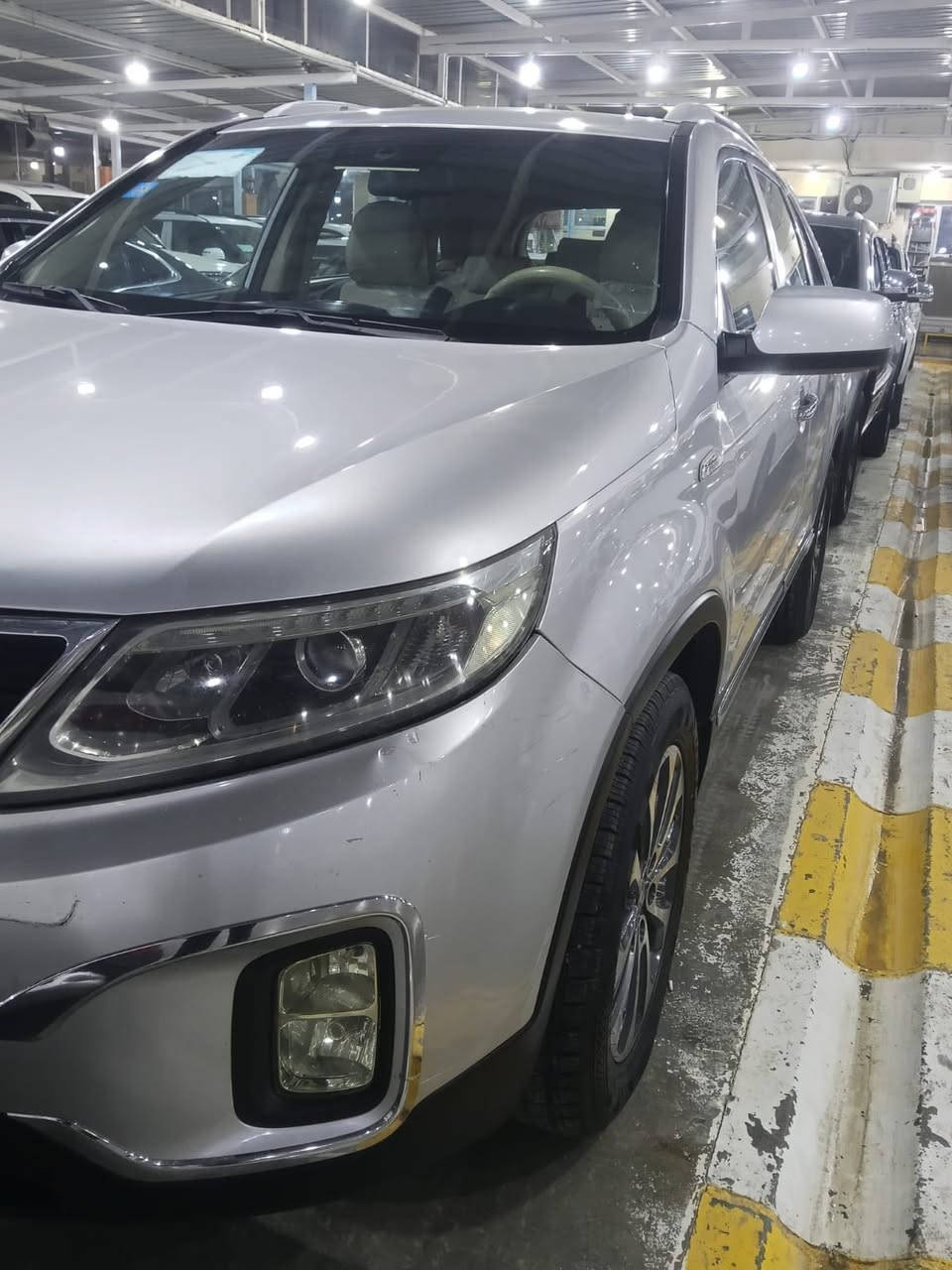 كيا سورنتو مديل 2013 بسمي خليجي كفاله عامه من الصبغ بيها بارد فقط 7 راكب تبريد قطعتين تخم تاير جديد  مكينه 2400 دوش 4 سلندر  رقم واسط السعر 155$ بيها مجال مراوس حسب القناعه العنوان كوت ***********
