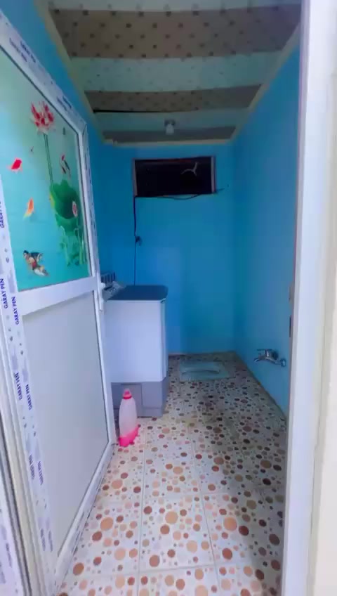 شقه رهن 100 متر طابق ثاني معزوله صاله ومطبخ وغرفه ب15 حي النداء نظيفه لتواصل واتساب ***********
