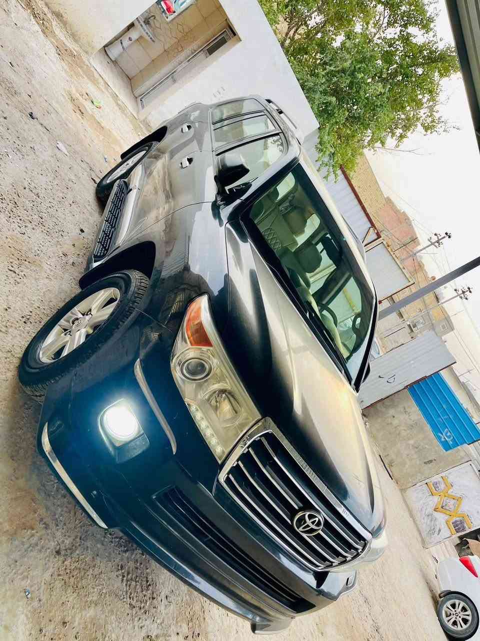 سلام عليكم للبيع لاندكروز 2012 6سلندر GX. Rمكفوله كفاله عامه فول مواصفات بريم اصل بجم زنون كامره اماميه كير مكينه حداديه مشروطات داخل بيجي رقم بغداد  كشنات كهربائيه السعر 330 وبيه مجال بسيط المكان النجف الاشرف الاستفسار والتواصل على الرقم ***********
