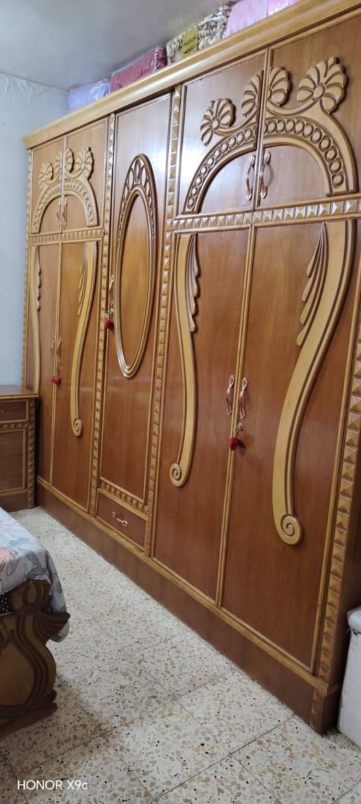 غرفة صاج داخل وخارج نظيفة جدآ تفصال نجار (٥ ابواب)
بمليون و١٠٠ وبيهة مجال لشراي
مكان الطارميه
واي استفسار على خاص لشراي


**إذا كنت صاحب هذا الإعلان وتريد حذفه لأي سبب، رجاءا أرسل رسالة إلى الدعم الفني**