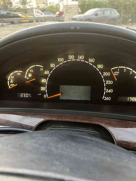 سلام عليكم مارسيدس غواصة شمالية 2001
مكان بغداد تفاصيل السعر 110ورقة👇🏼 
0771 936 5531
غير متواجد عل فيس
