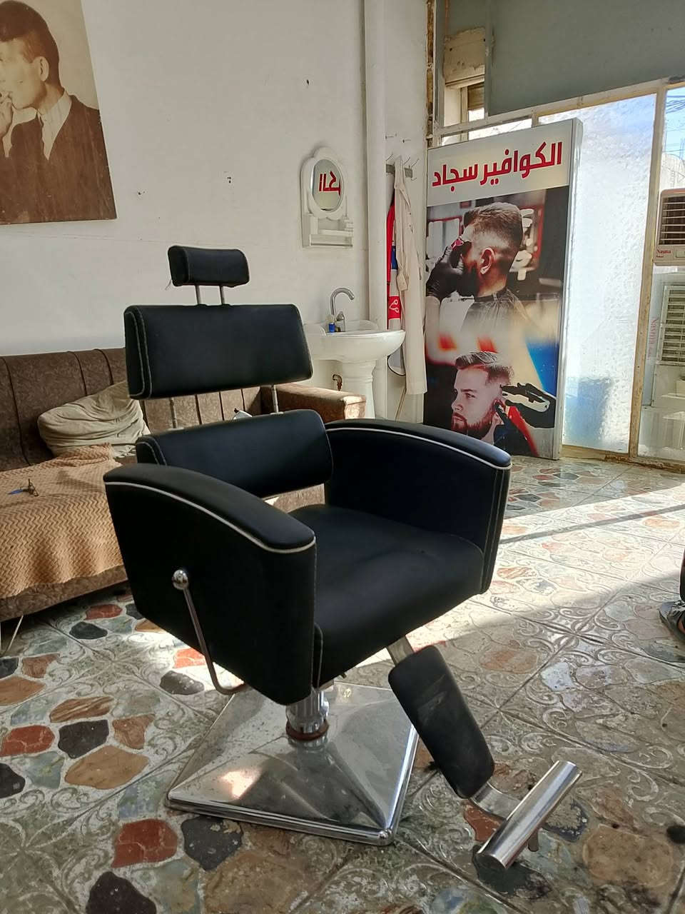 كرسي حلاقه جليد دبل تچوه واسع تركيا 🇹🇷المنشاء عنوان كوفه حي ميسان ***********

