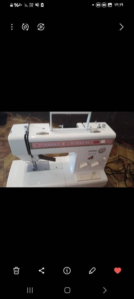 السلام عليكم بنات عندي هاي مكينه كمبال ابرذر مصار فتره من شتريته صار عدي ضرف اريد ابيع سعره ١٥٠ هيه والميز منضدي بغداد سبع البور


**إذا كنت صاحب هذا الإعلان وتريد حذفه لأي سبب، رجاءا أرسل رسالة إلى الدعم الفني**