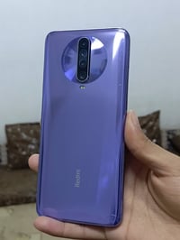 بوكو x2 ذاكره 128 رام 6 كاميرات فول طبع 64 بصمه جانبيه  07502232752 وا...