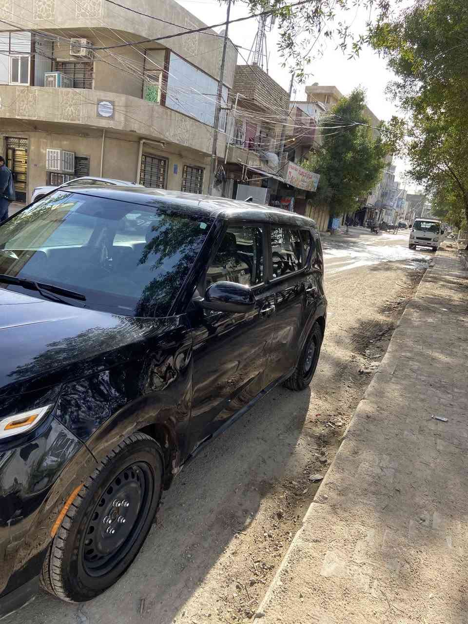 السلام عليكم كيا صول 2022 وارد امريكي ضربتها باب السايق والورا
ماشيه 57 ميل
رقم بغداد الجديد + سنوية جديدة + هزة جديدة 
 

مواصفات ....
محرك 2000 Dohc 
ـ بصمة + فتح أبواب ذكي + نظام ترحيب
- توقف ذاتي 
ـ كاميرات 
ـ حساسات أمامية وجانبي وخلفي 
ـ قيادة ذاتية + نظامين قيادة Sport+Normal 
ـ السعر145 وبيها مجال مكان بغداد الحريه 
***********
