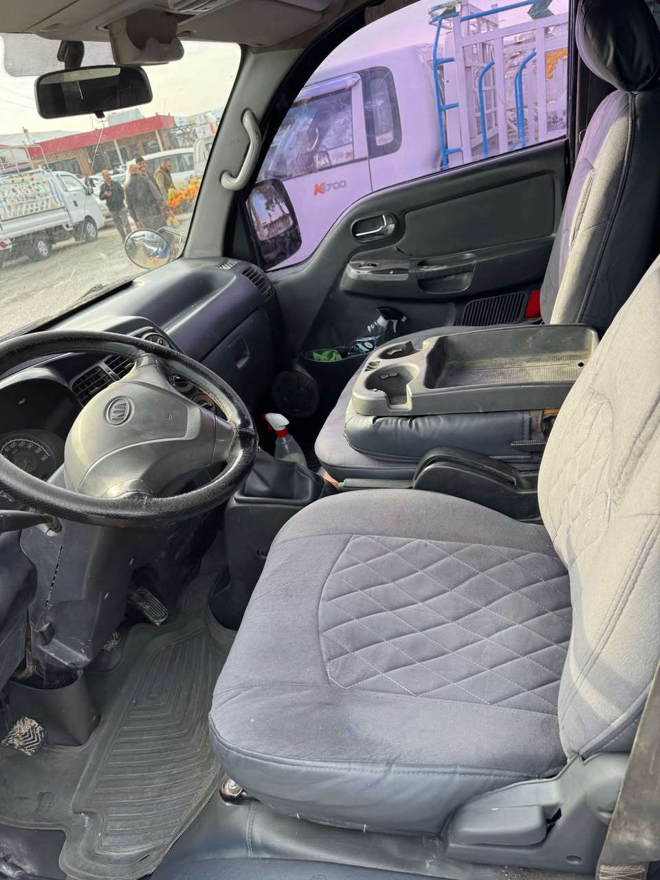 کیا مەکەینە (٣٠٠٠).عادی بێ سۆپەر  مەکینە مەرخوب مۆدیلی (٢٠٠٤)  سەنەوی عەسلی و وەکالە لەگەلە بی کیشە بۆ هەموو شوینیک ئەروا  دوبارە و تەزویر نیە ، برۆ بۆ جنوب  . گیر و مەکینەی مەزبوتە کوشن و گاعی تازە تیگیراوە لیدراوی نیە  زۆر زۆر جوانە سەیارەکە بی کیشە  موشتەری نیت نامەو تەلەفون مەکە. پارەی بڕاوەیەکە. *********** السليمانية, العراق
