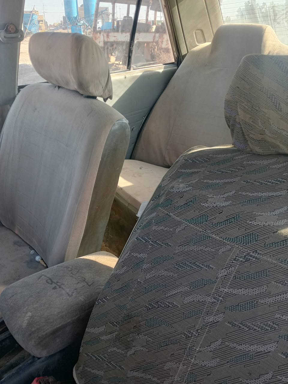 رمضان كريم علينا وعليكم للبيع سوبر سيدانه موديل ٨٩رقم دياله صدامي أبيعك هل موجود السعر١٠ورقات ***********/***********
