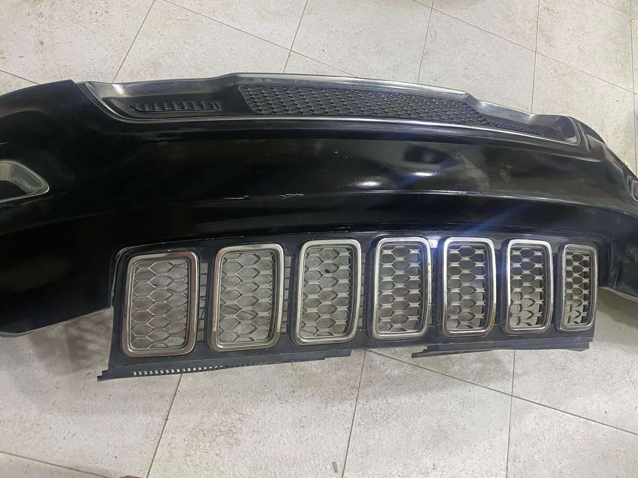 السلام عليكم عندي غراض جيب مديل عشرين مال لمتدد الغراض جديده واصليه مال سياره دعاميه اماميه مع الكشفات دعامية خلفيه ام الحساس   دوسات هلاهل جاملغات شباك امامي اسفل ابو الرادار  بنيد  
تخم ويل +تخم تاير نضافة 90%  للاستفسار الاتصال على الرقم ***********
