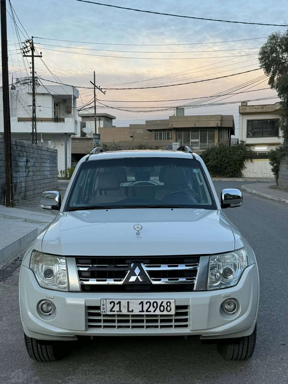 سيارة باجيرو حبتور اعلى موصفات موديل 14 
بااسمنه تحويل مباشر سنويه وأرقام جددت ماشيه 154 حقيقي كفاله عامه وسونار معروضه ويا صوره سعر 178
***********
