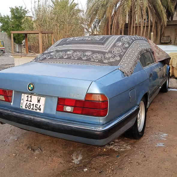 سلام عليكم ورحمة الله وبركاته 
للبيع بي ام 92 735
كير محرك جديد 
تبريد ثلج كهربائيّة شغاله تخم تاير تخم وياله خليه 
نوزلات بلكات فيت بم جديد 
سياره جاهزة عله اخر حباية 
صبغ جمالية مكفوله من ضربه وكلشي. رقم بغداد نكليزي 
السعر 50 مجال  مكان بغداد  سيارة تخبل امانت الله
