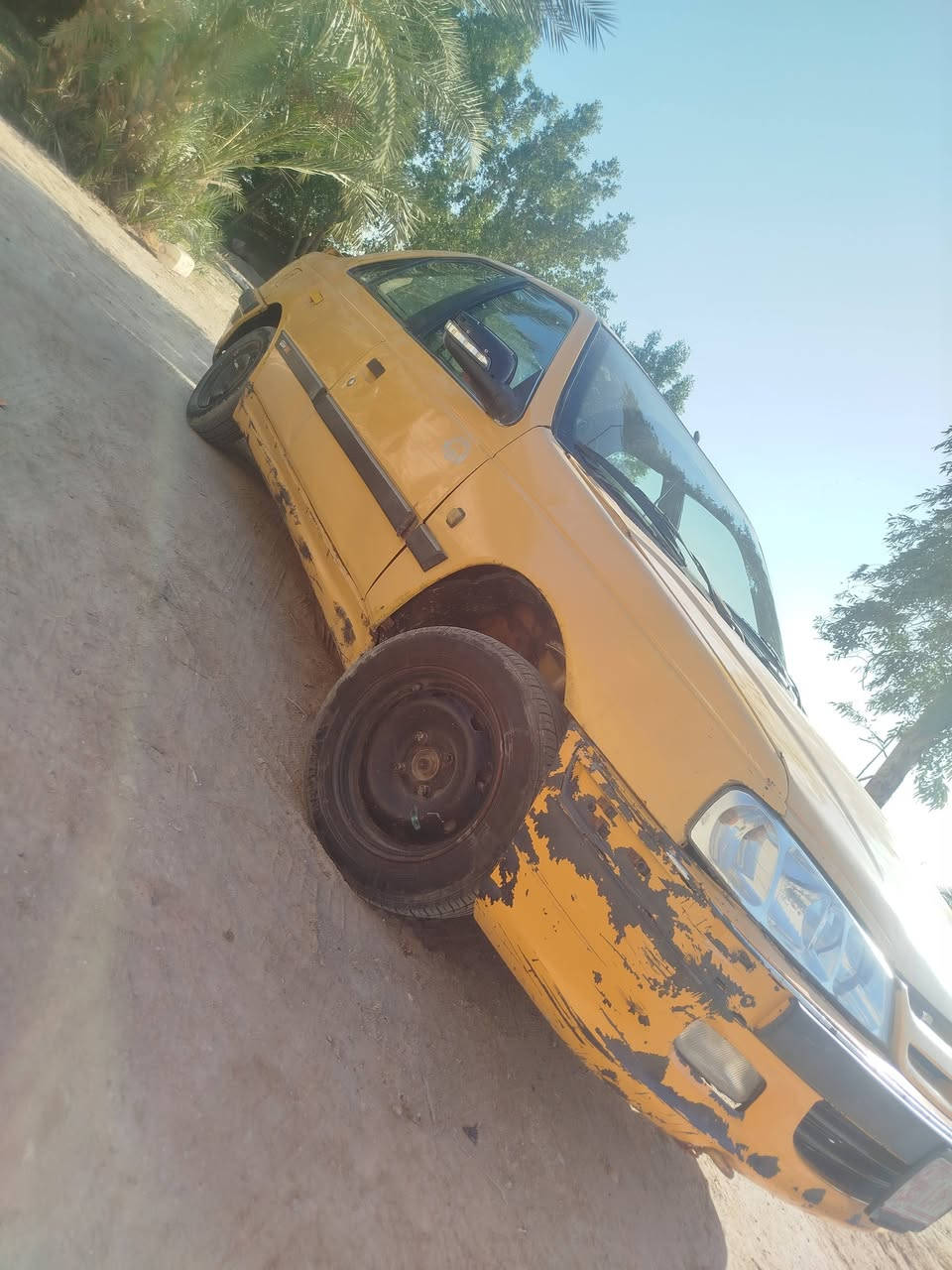 السلام عليكم 
بيجو بارص موديل 2011 للبيع 
محوره كير ومكينه اوتو vvt
بيها سنويا بس بدون راعي اكفل عشاير وسرقه 
السعر المطلوب 14 وبيها مجال 
العنوان ذي قار الشطره ناحية بني زيد 
***********
