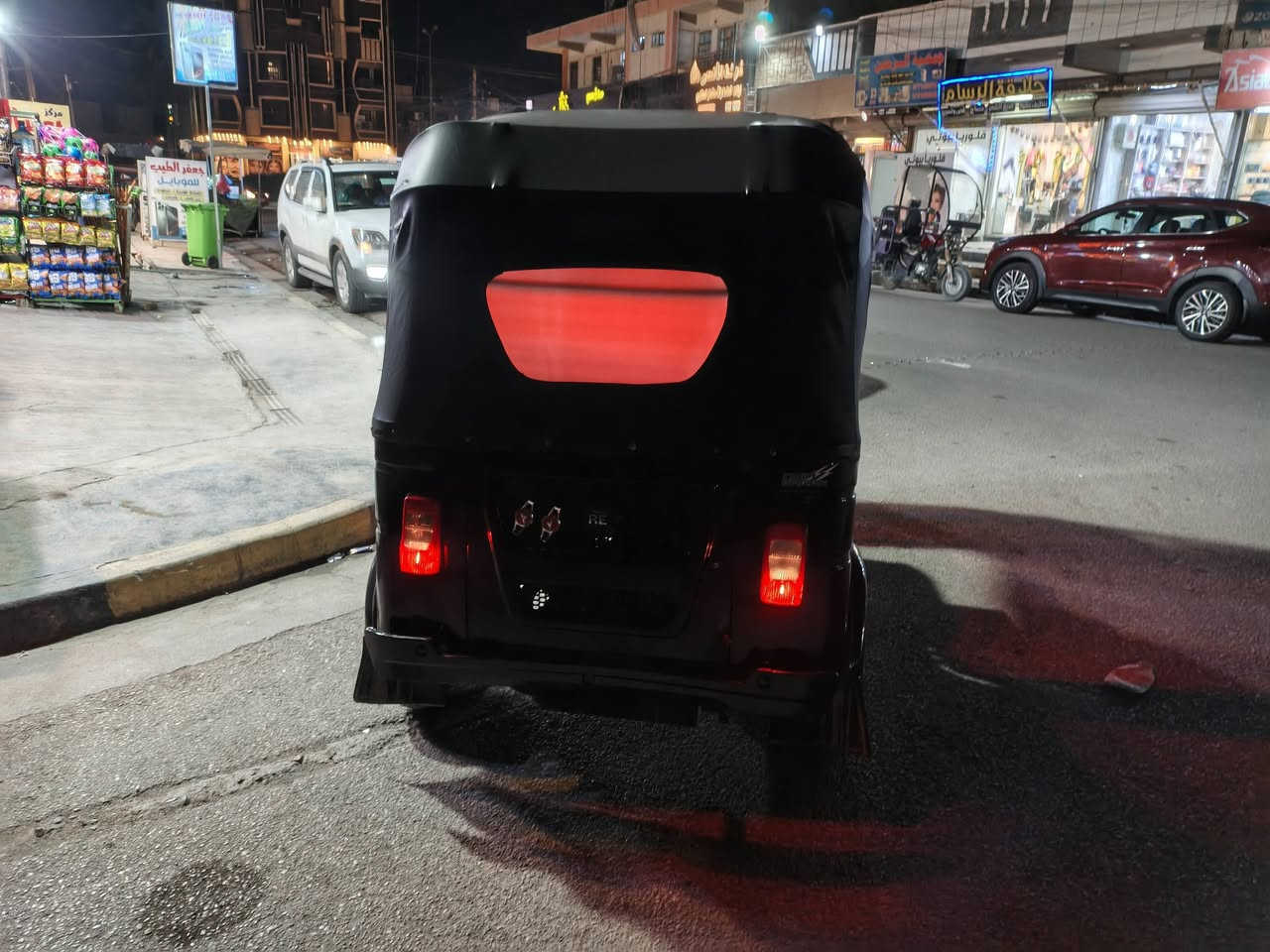 سلام عليكم خوان تكتك ثنين وعشرين الون اسود مكينه بوشه وبستم سنويه ارقامها مامستلمهن بل مرور شوتك متريد روح استلمهن راعيها يريد يحول السعر خاص ***********
